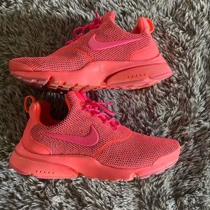Hot pink nike air max